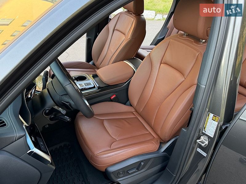 Внедорожник / Кроссовер Audi Q7 2023 в Виннице