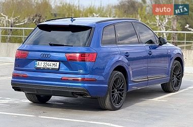 Позашляховик / Кросовер Audi Q7 2016 в Києві
