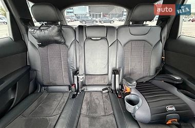 Позашляховик / Кросовер Audi Q7 2016 в Києві