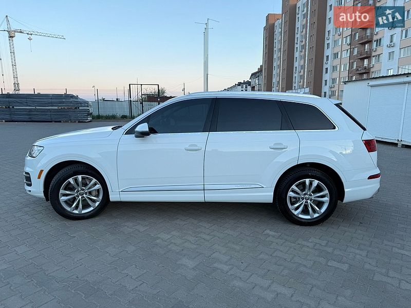 Внедорожник / Кроссовер Audi Q7 2019 в Одессе
