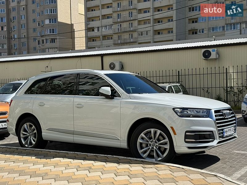 Внедорожник / Кроссовер Audi Q7 2019 в Одессе