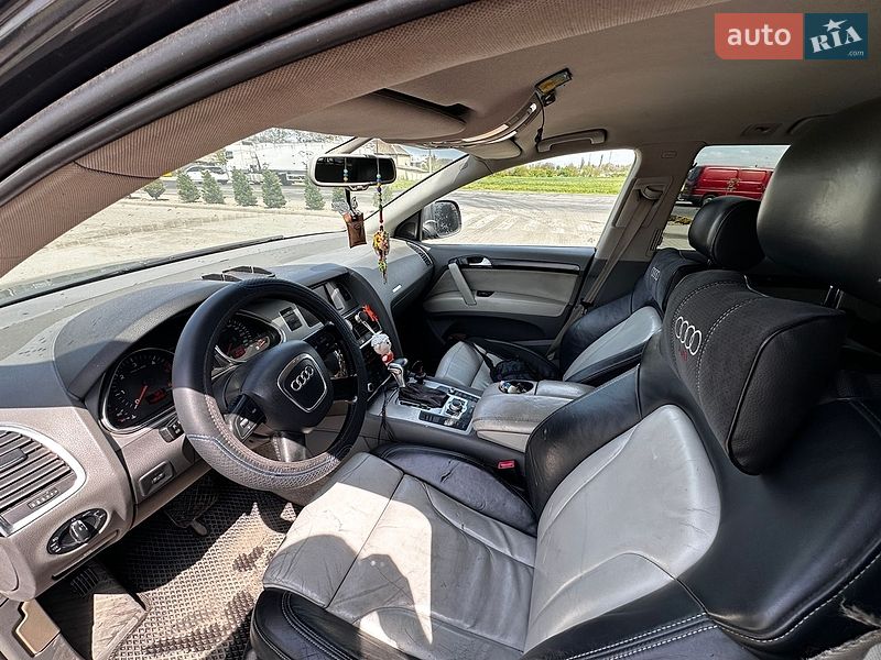 Внедорожник / Кроссовер Audi Q7 2007 в Одессе
