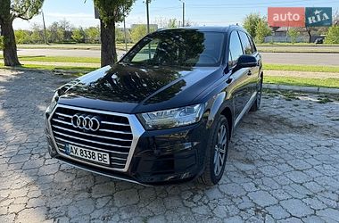Внедорожник / Кроссовер Audi Q7 2017 в Харькове