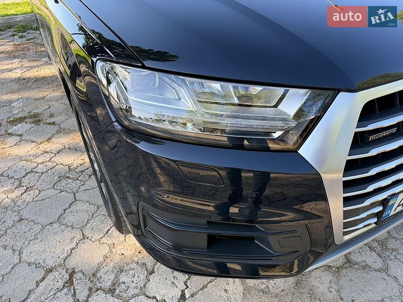 Внедорожник / Кроссовер Audi Q7 2017 в Харькове