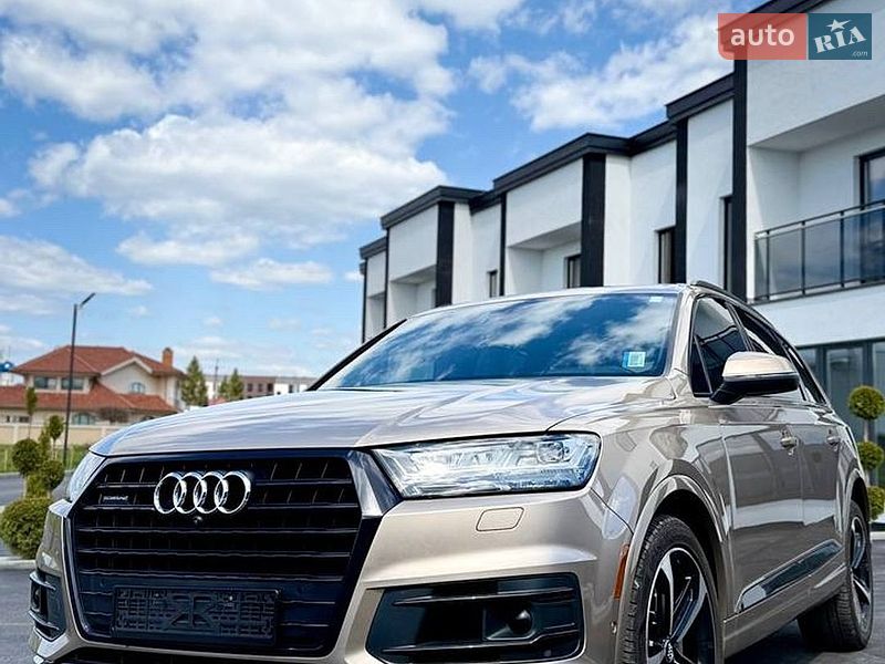Внедорожник / Кроссовер Audi Q7 2019 в Тячеве