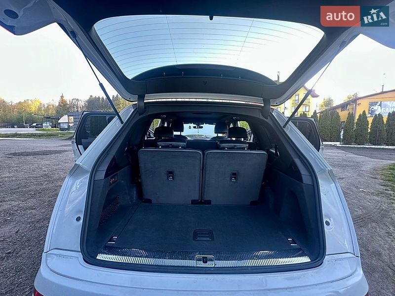 Внедорожник / Кроссовер Audi Q7 2018 в Трускавце
