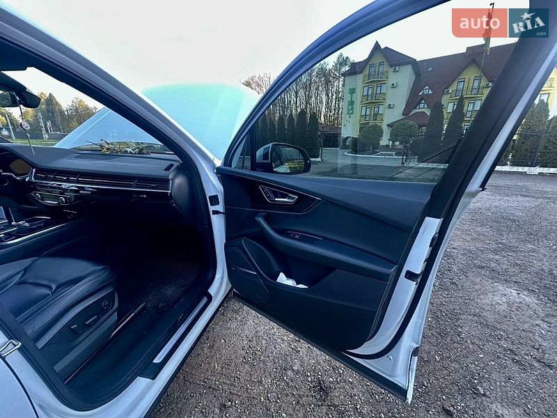 Внедорожник / Кроссовер Audi Q7 2018 в Трускавце