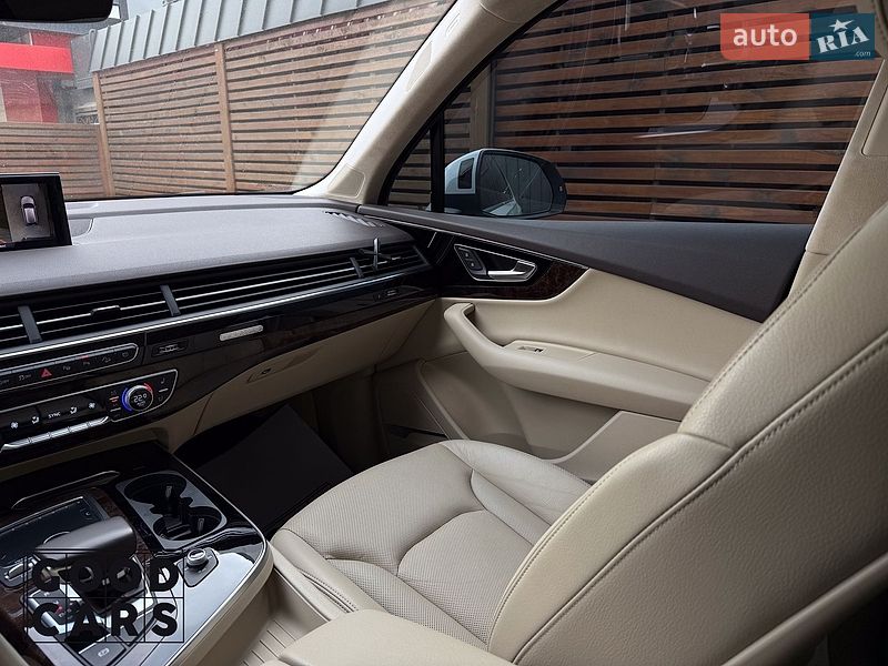 Внедорожник / Кроссовер Audi Q7 2018 в Одессе