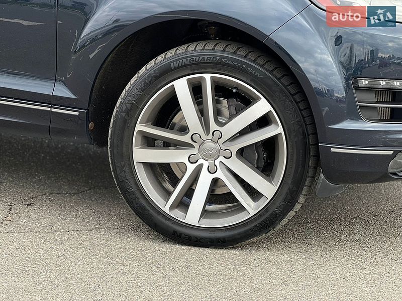 Внедорожник / Кроссовер Audi Q7 2012 в Киеве