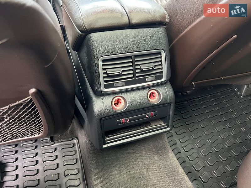 Внедорожник / Кроссовер Audi Q7 2012 в Киеве