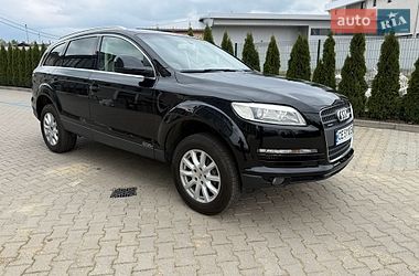 Позашляховик / Кросовер Audi Q7 2006 в Чернівцях