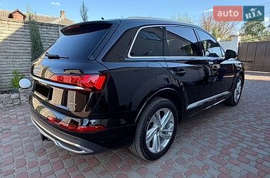 Позашляховик / Кросовер Audi Q7 2021 в Прилуках