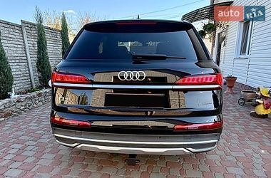 Позашляховик / Кросовер Audi Q7 2021 в Прилуках
