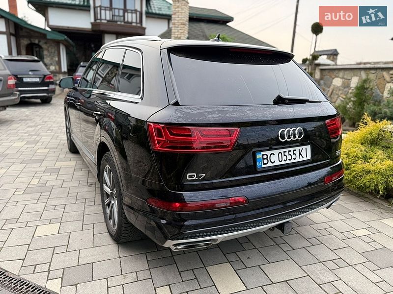 Внедорожник / Кроссовер Audi Q7 2017 в Моршине