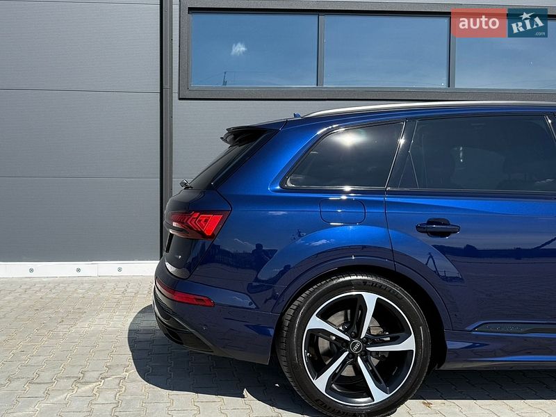 Внедорожник / Кроссовер Audi Q7 2020 в Броварах