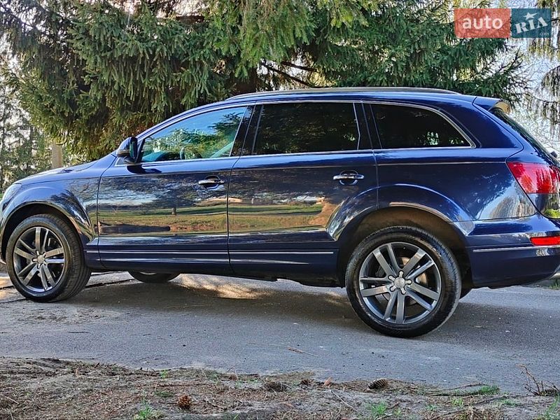 Внедорожник / Кроссовер Audi Q7 2014 в Дубно