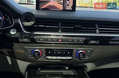 Внедорожник / Кроссовер Audi Q7 2018 в Киеве