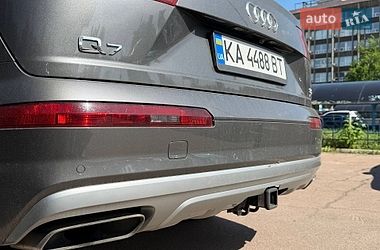 Внедорожник / Кроссовер Audi Q7 2018 в Киеве