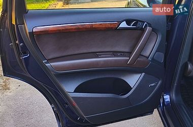 Внедорожник / Кроссовер Audi Q7 2014 в Дубно