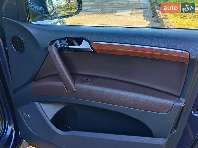 Внедорожник / Кроссовер Audi Q7 2014 в Дубно