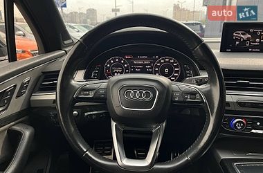 Внедорожник / Кроссовер Audi Q7 2017 в Киеве
