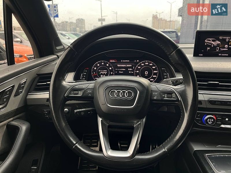 Внедорожник / Кроссовер Audi Q7 2017 в Киеве
