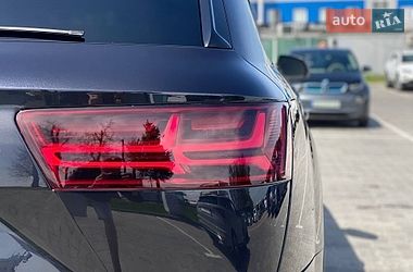 Внедорожник / Кроссовер Audi Q7 2018 в Киеве
