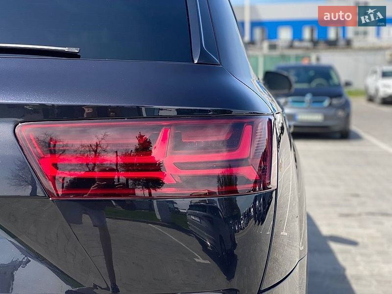 Внедорожник / Кроссовер Audi Q7 2018 в Киеве