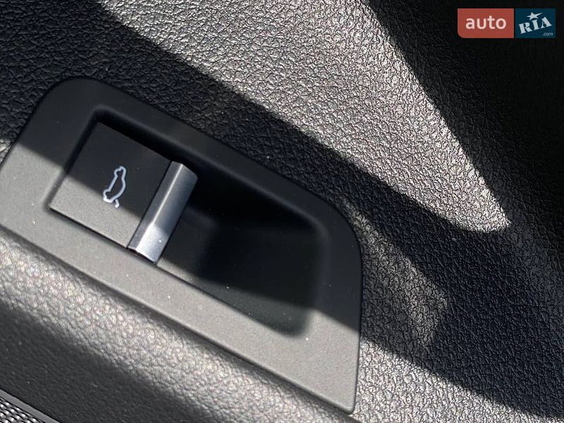 Внедорожник / Кроссовер Audi Q7 2018 в Киеве