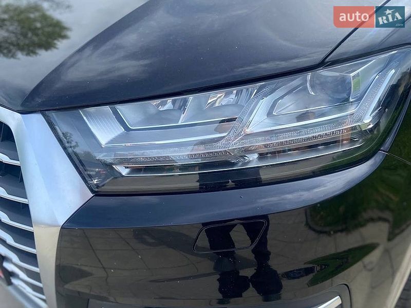 Внедорожник / Кроссовер Audi Q7 2018 в Киеве