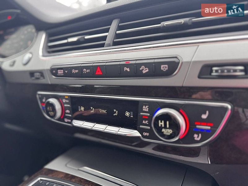 Внедорожник / Кроссовер Audi Q7 2018 в Киеве
