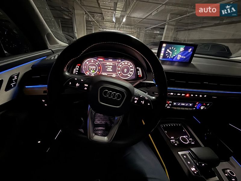Внедорожник / Кроссовер Audi Q7 2018 в Киеве