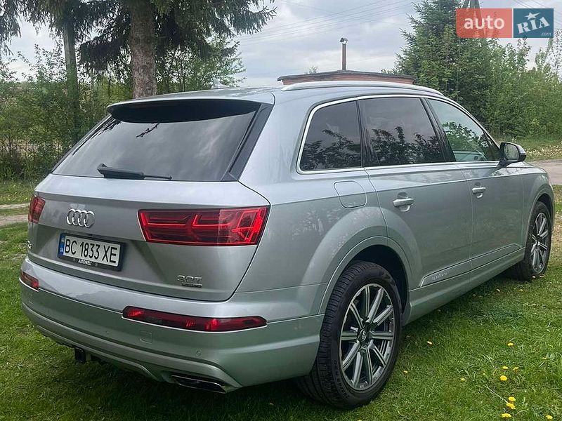 Внедорожник / Кроссовер Audi Q7 2017 в Городке