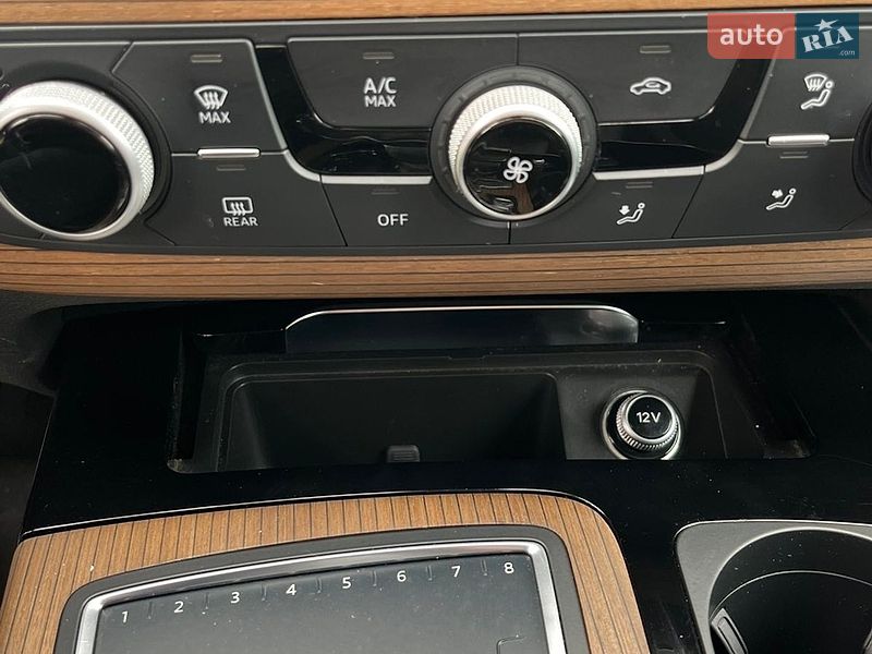 Внедорожник / Кроссовер Audi Q7 2017 в Городке