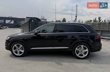 Внедорожник / Кроссовер Audi Q7 2018 в Киеве