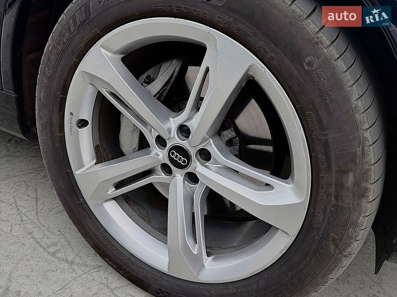 Внедорожник / Кроссовер Audi Q7 2018 в Киеве