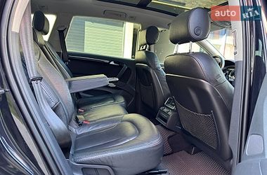 Позашляховик / Кросовер Audi Q7 2015 в Львові