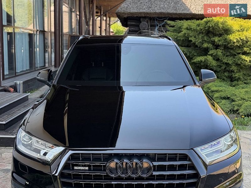 Позашляховик / Кросовер Audi Q7 2019 в Дніпрі