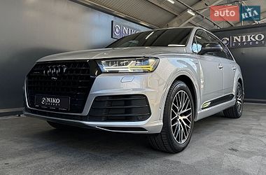 Внедорожник / Кроссовер Audi Q7 2017 в Киеве
