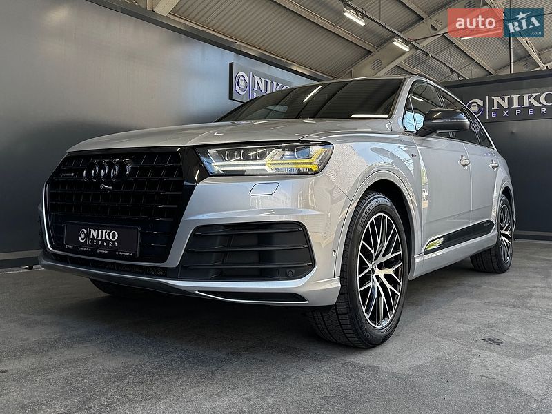 Внедорожник / Кроссовер Audi Q7 2017 в Киеве