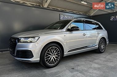 Внедорожник / Кроссовер Audi Q7 2017 в Киеве
