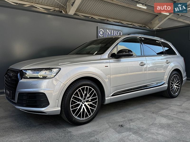 Внедорожник / Кроссовер Audi Q7 2017 в Киеве
