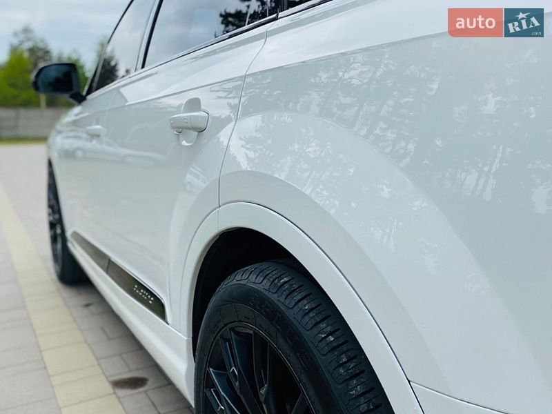 Внедорожник / Кроссовер Audi Q7 2016 в Львове