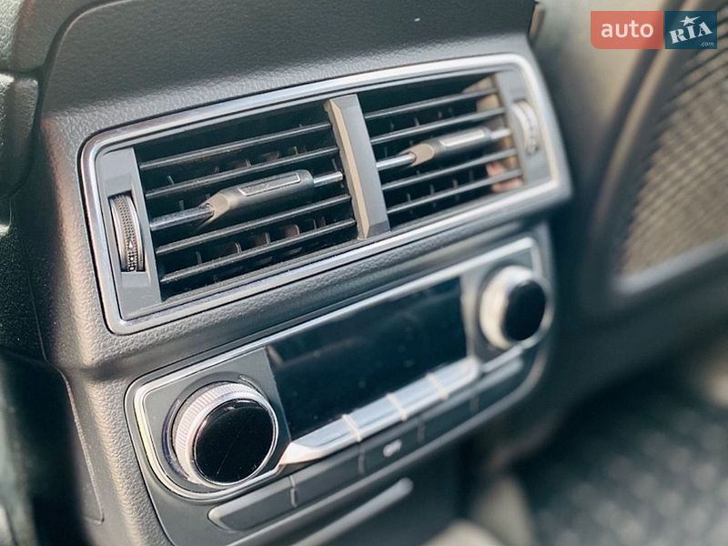 Внедорожник / Кроссовер Audi Q7 2016 в Львове