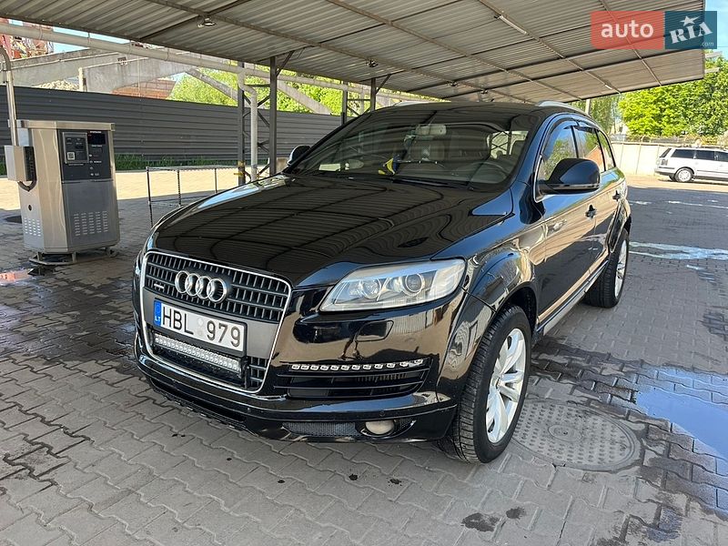 Внедорожник / Кроссовер Audi Q7 2006 в Сумах