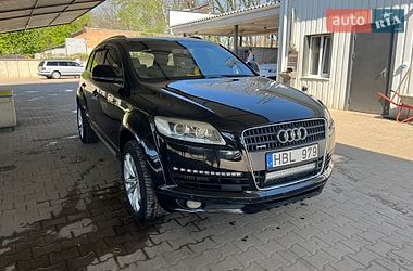 Внедорожник / Кроссовер Audi Q7 2006 в Сумах