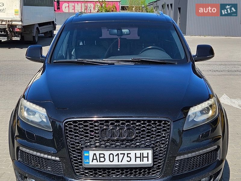 Внедорожник / Кроссовер Audi Q7 2012 в Вишневом
