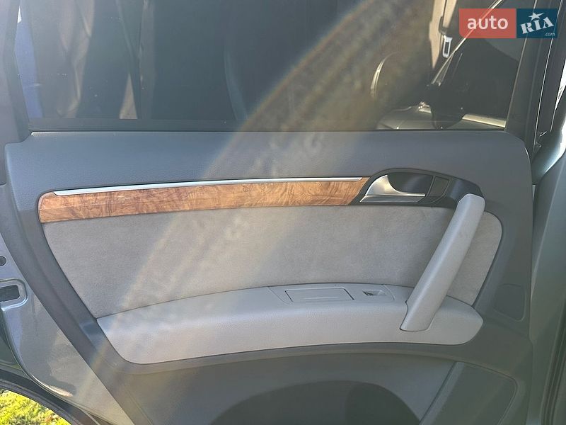 Внедорожник / Кроссовер Audi Q7 2008 в Киеве