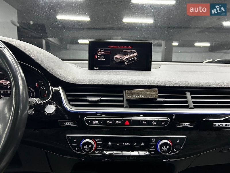 Позашляховик / Кросовер Audi Q7 2018 в Чернівцях