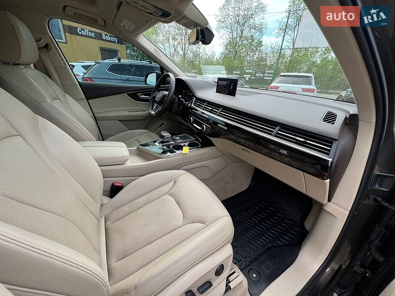 Позашляховик / Кросовер Audi Q7 2017 в Коломиї